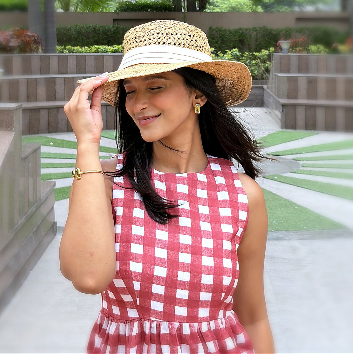 Natural Raffia Bokeh Hat