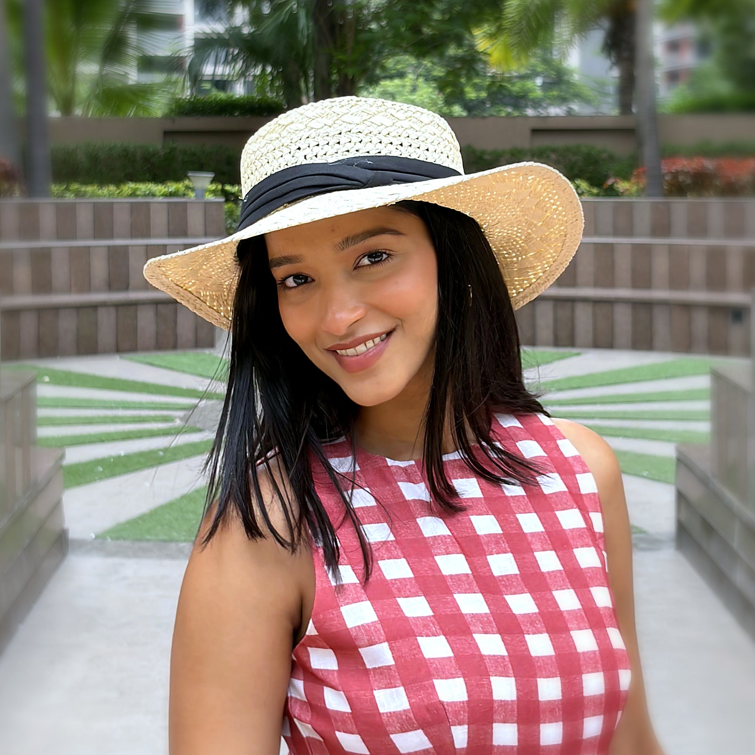 Natural Raffia Bokeh Hat