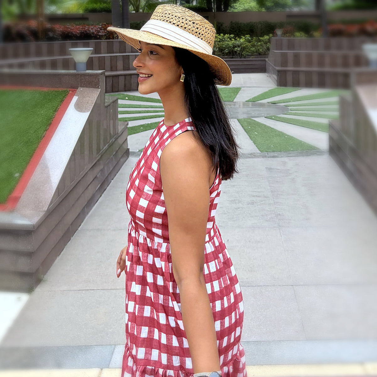 Natural Raffia Bokeh Hat